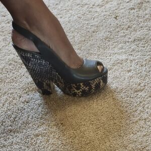 Nine west size 8 shoe